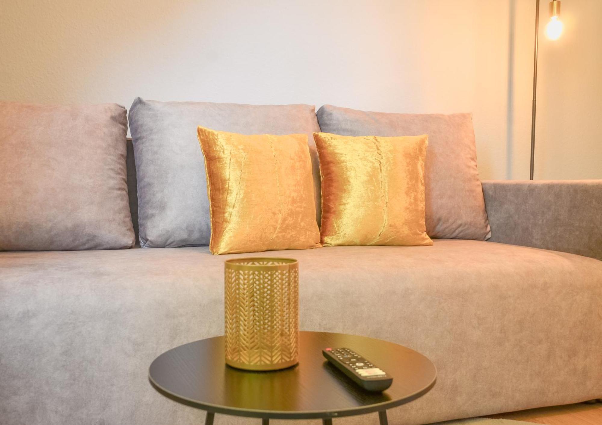 Milpau Buer 2 - Modernes Apartment Mit Queensize-Bett, Netflix, Nespresso, Waschmaschine & Smart Tv ゲルゼンキルヒェン エクステリア 写真